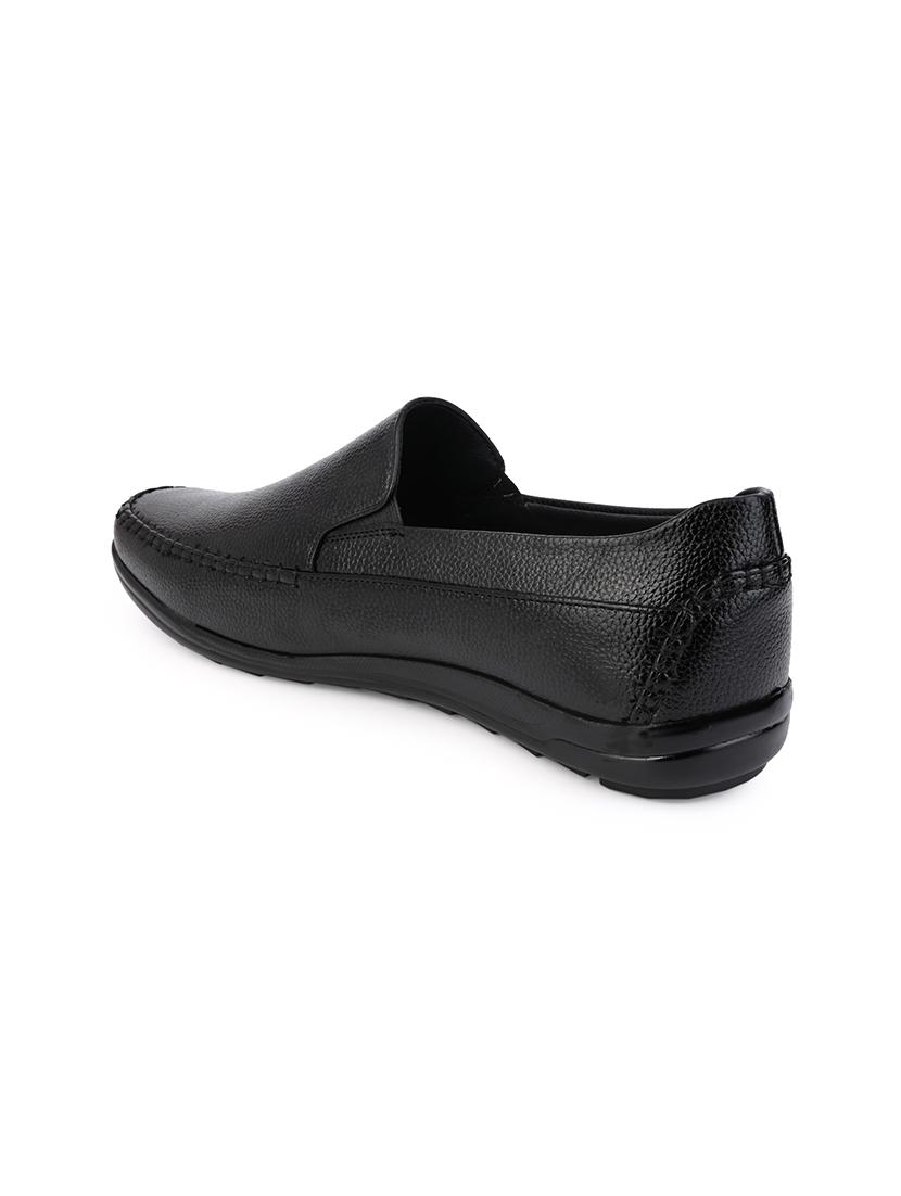 men solid slip on shoes - 21597486 - Standard Image - 4