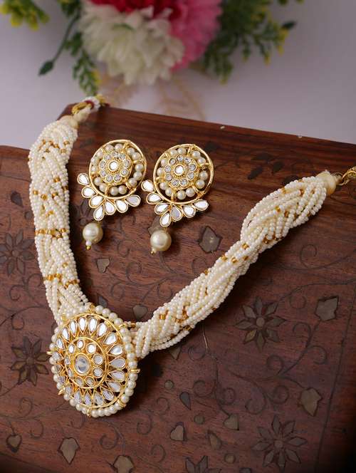 women white pearl & kundan work jewellery set - 21635043 - Very Small Image - 1