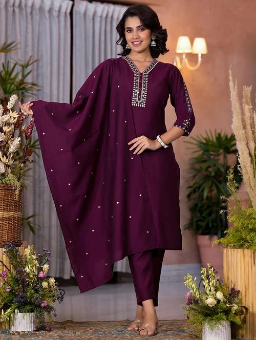 women embroidered kurta pant set with duaptta - 21680512 - Very Small Image - 1