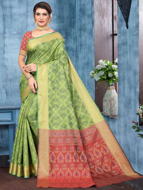 women self design banarasi saree with blouse - 21722554 - Very Small Image - 1