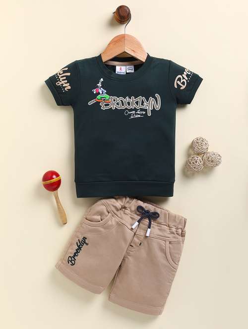 boys printed t-shirt and shorts set - 21961392 - Very Small Image - 1
