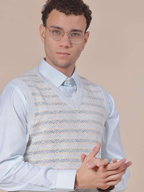 men self design sleeveless regular fit pullover - 21961964 - Very Small Image - 1