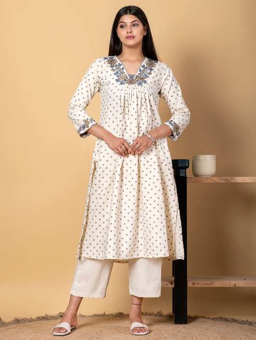 women three quarter sleeve kurta pant set - 21962197 - Very Small Image - 1