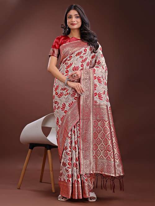 women self design bordered saree with blouse - 21969948 - Very Small Image - 1