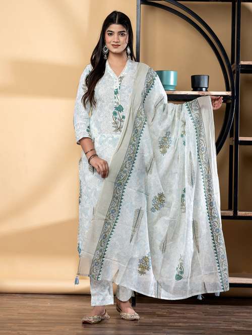 women three quarter sleeve kurta pant with dupatta set - 21972298 - Very Small Image - 1