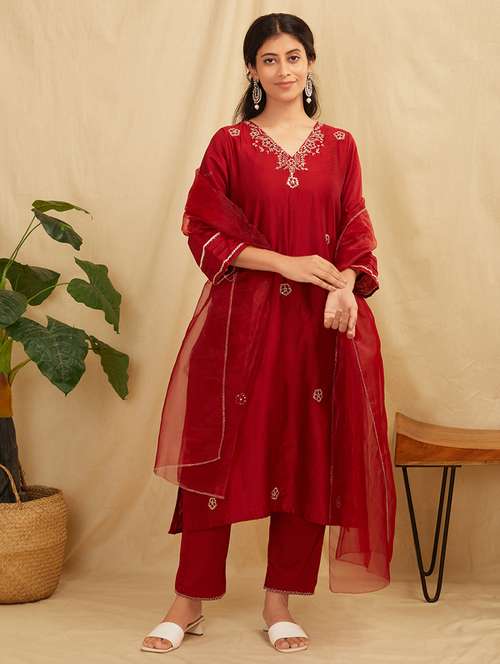 women three quarter sleeve kurta pant with dupatta set - 21975162 - Very Small Image - 1