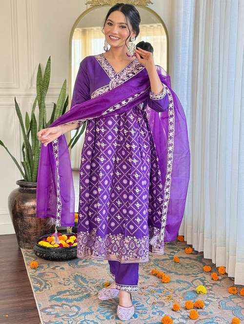 women three quarter sleeve kurta pant with dupatta set - 21975486 - Very Small Image - 1