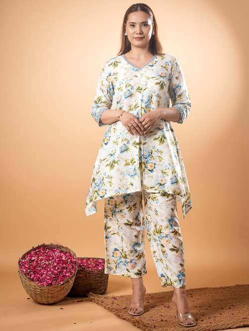 women floral three quarter sleeve ethnic co-ord set - 22013443 - Very Small Image - 1