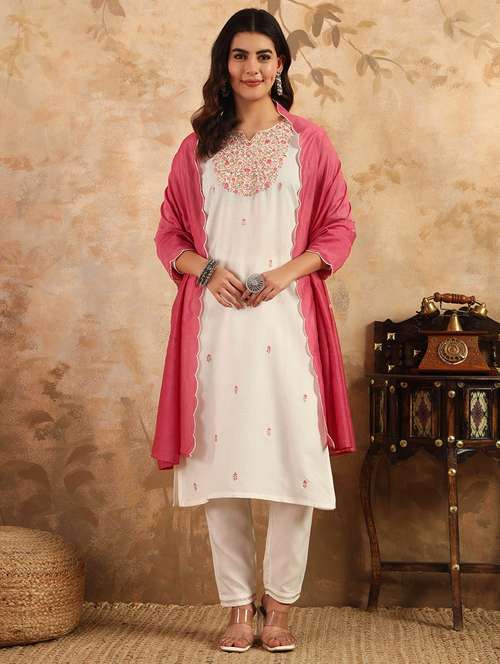 women three quarter sleeve kurta pant with dupatta set - 22014288 - Very Small Image - 1