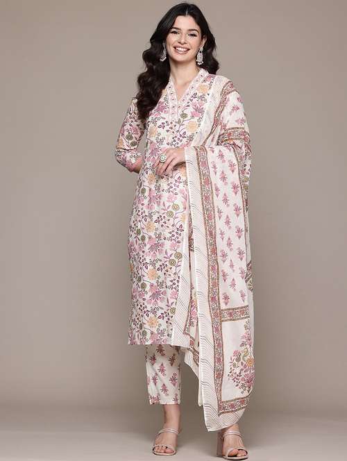 women three quarter sleeve kurta pant with dupatta set - 22058146 - Very Small Image - 1