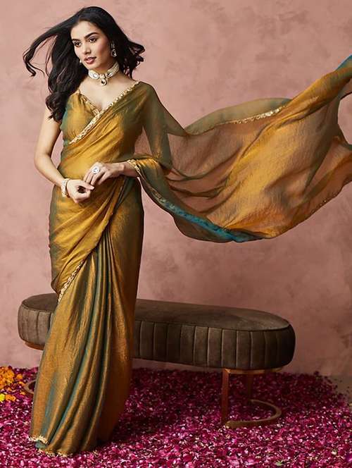 women solid with embellished bordered saree with blouse - 22185052 - Very Small Image - 1