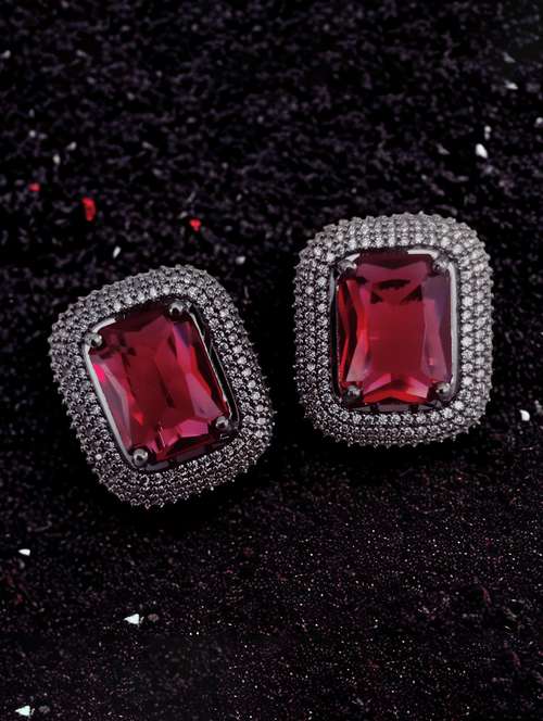 women red brass studs earring - 22277890 - Very Small Image - 1